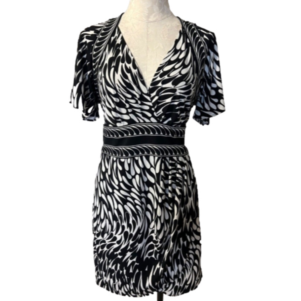 BCBGMaxAzria Dress L Large Black Ivory Stretch Washable Career Church - Picture 2 of 11
